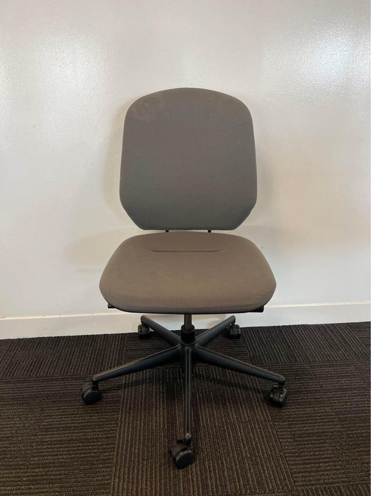 Vitra Metabody Office Chair - Grey