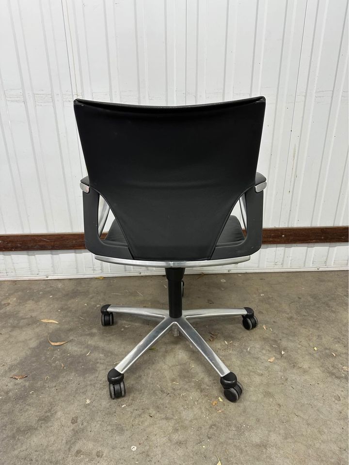 Wilkhahn Executive Office Chair Black Leather Modus 283/7 Office Swivel Task Chair