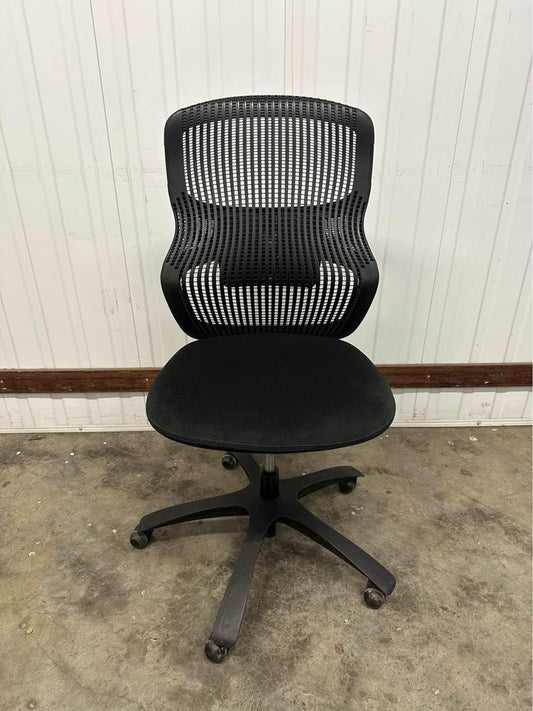 Formway Knoll Generation chair