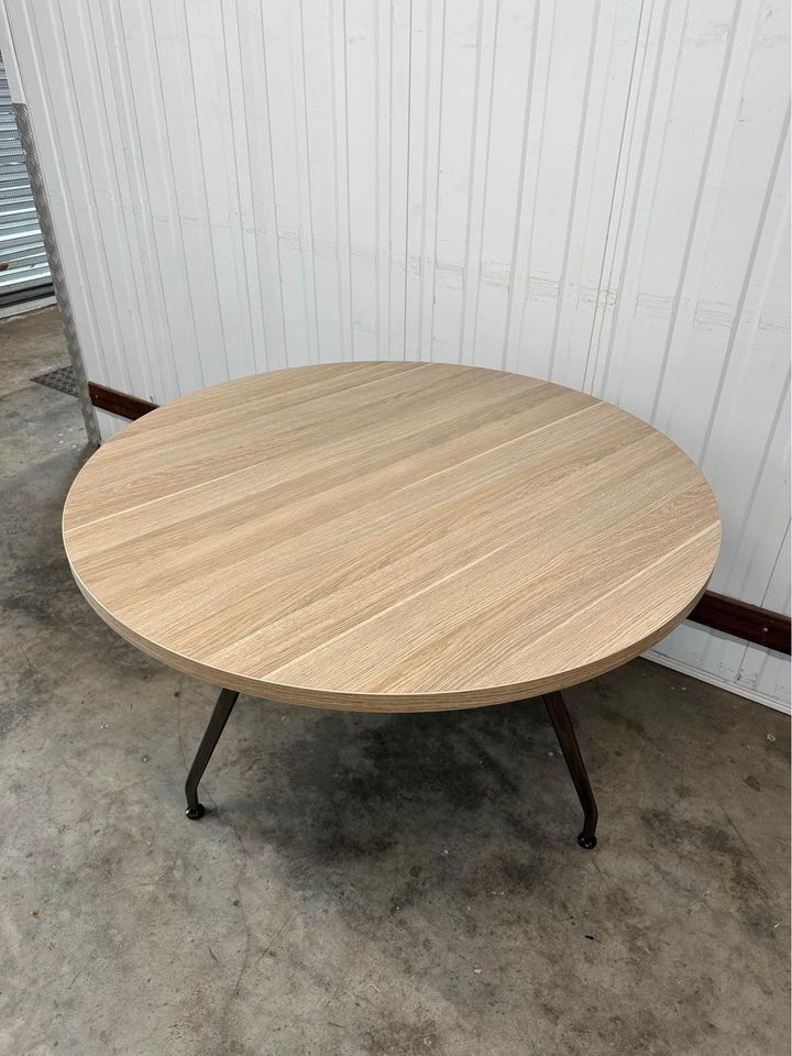 Oak coloured Round meeting table