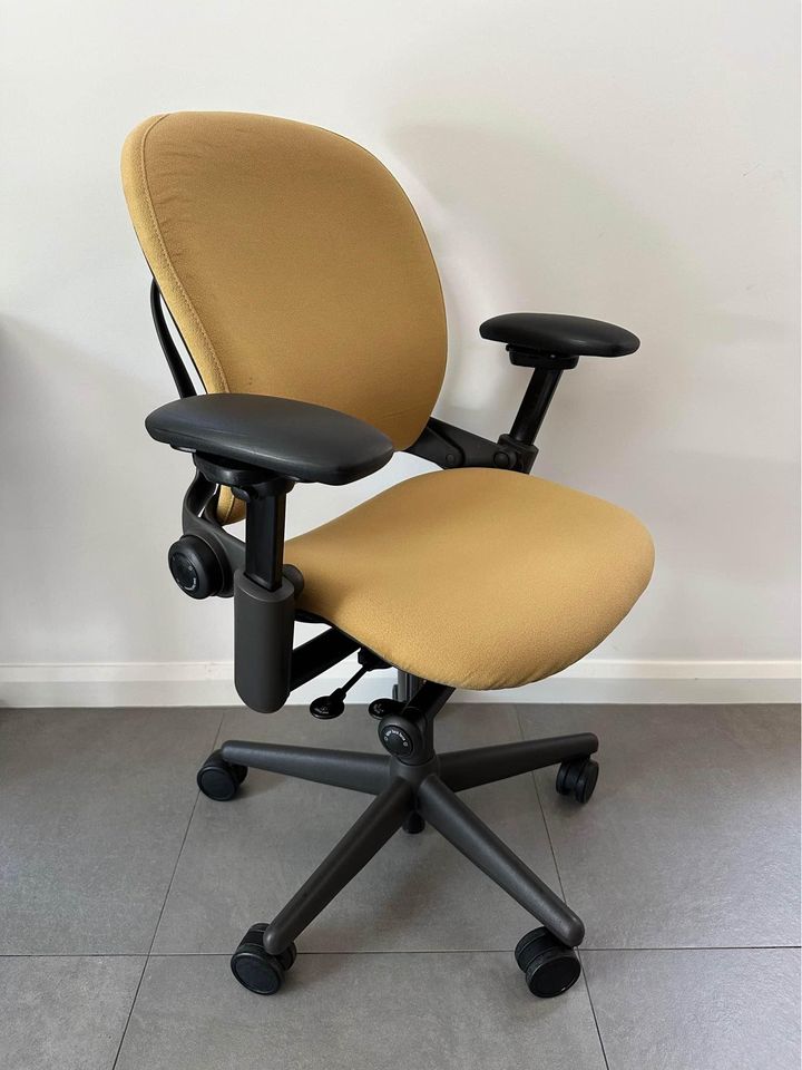 Steelcase Leap V1 Chair with Armrests - Yellow