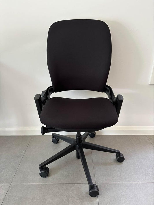 Steelcase Leap V2 ergonomic chair - Black colour