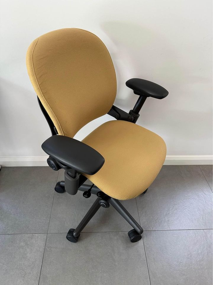 Steelcase Leap V1 Chair with Armrests - Yellow