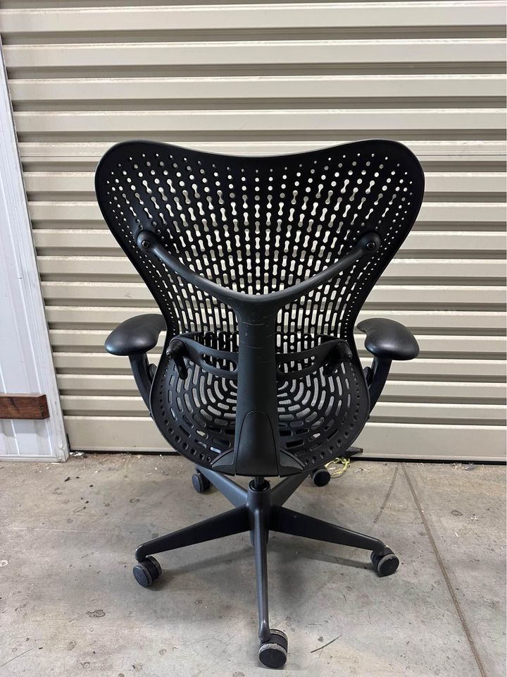 Herman Miller Mirra Office Chair with Armrest - Graphite