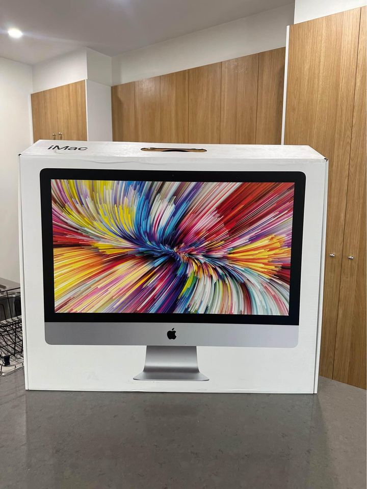 Custom Build 2020 Apple 27 inch iMac 3.6GHz i9 10 Core, 32GB RAM, 16GB Graphics, 500GB SSD