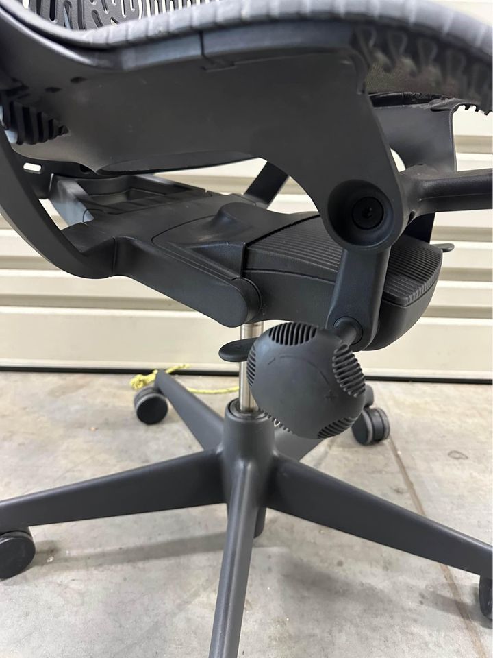 Herman Miller Mirra 2 Triflex Office Chair - No Arms