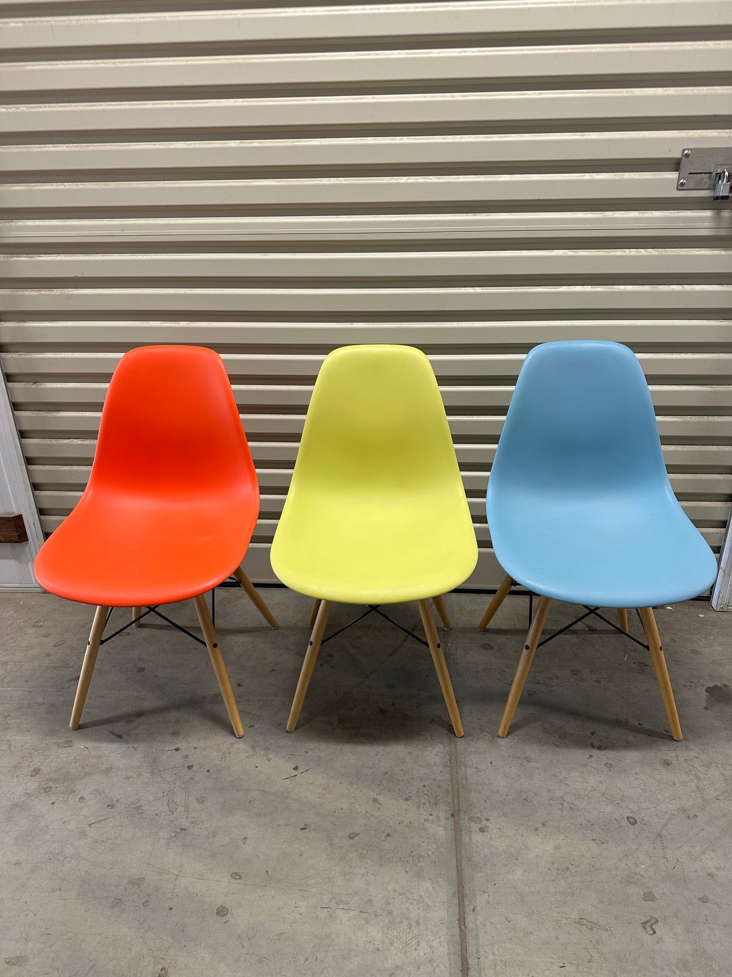 Eames Moulded Plastic Side Chair Dowel - Mustard