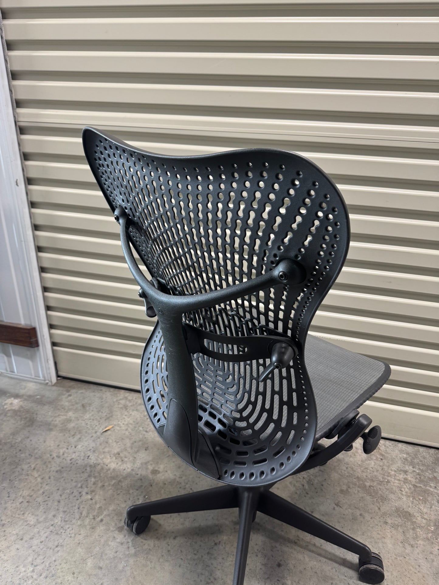 Herman Miller Mirra Office Chair no Arms - Graphite