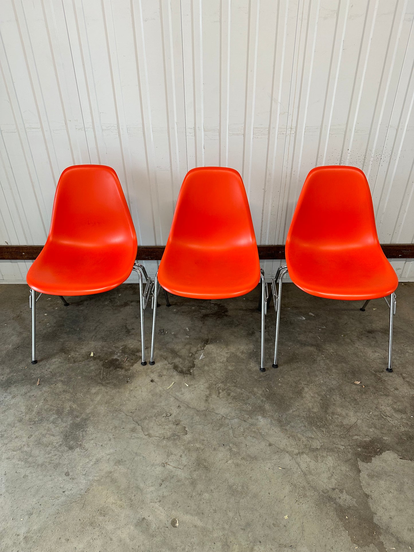 Eames Plastic Side Chair DSS RE - Chromed Base - Orange/Red