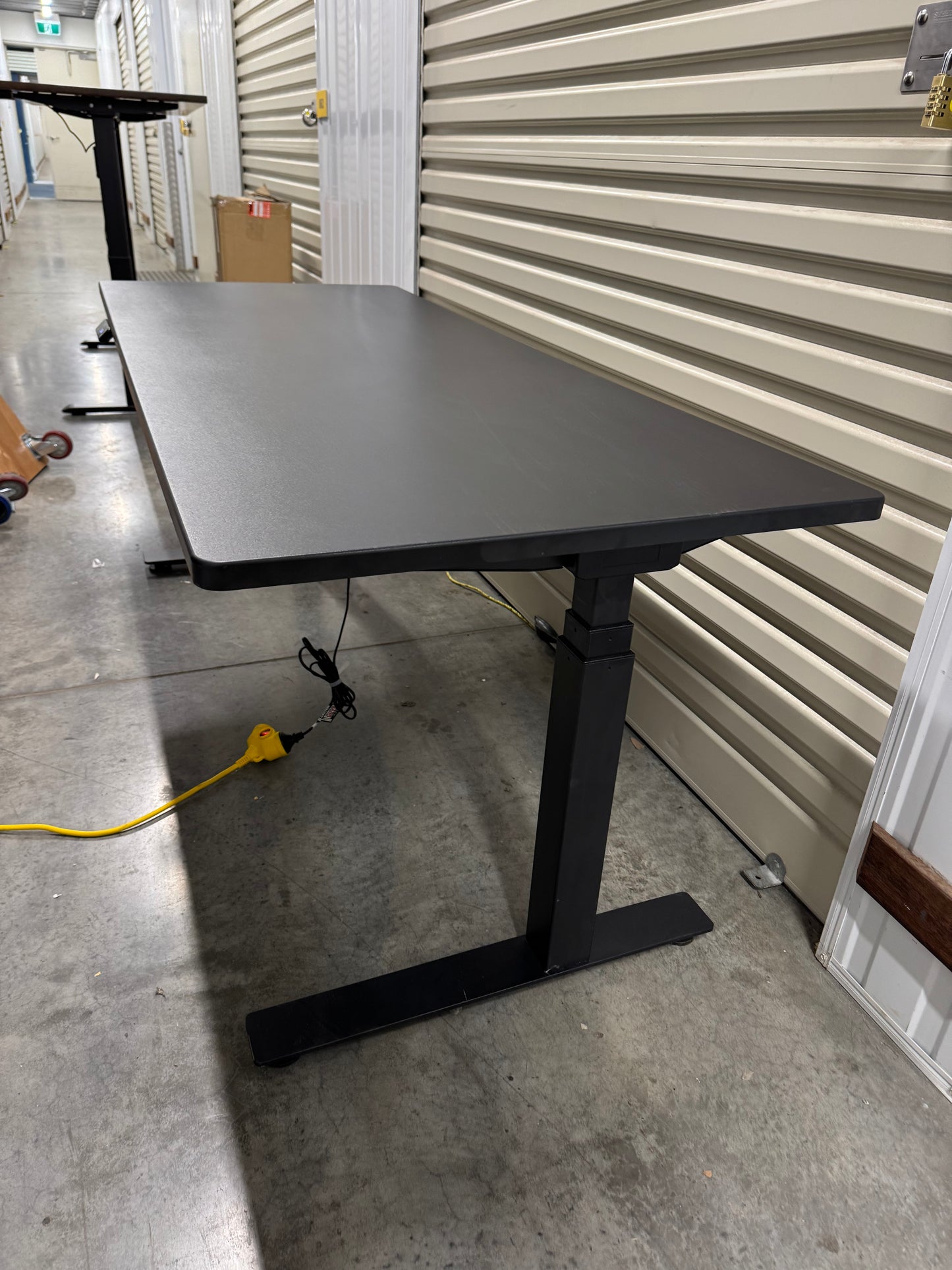 New Standing Desk Black base / Black table top 1800x750