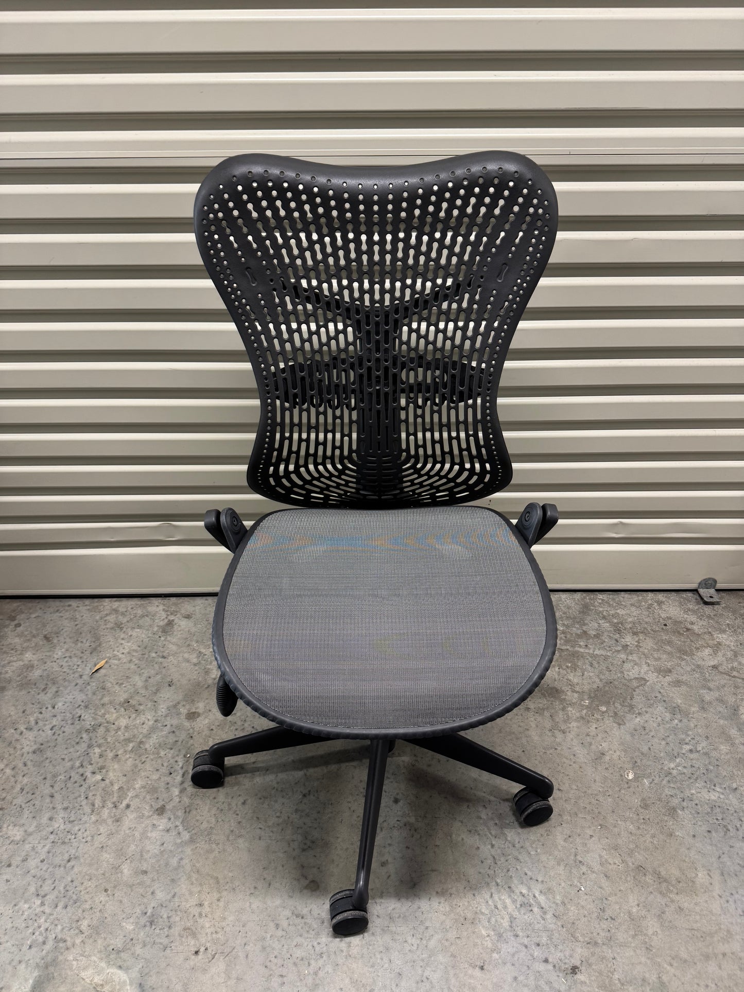 Herman Miller Mirra Office Chair no Arms - Graphite