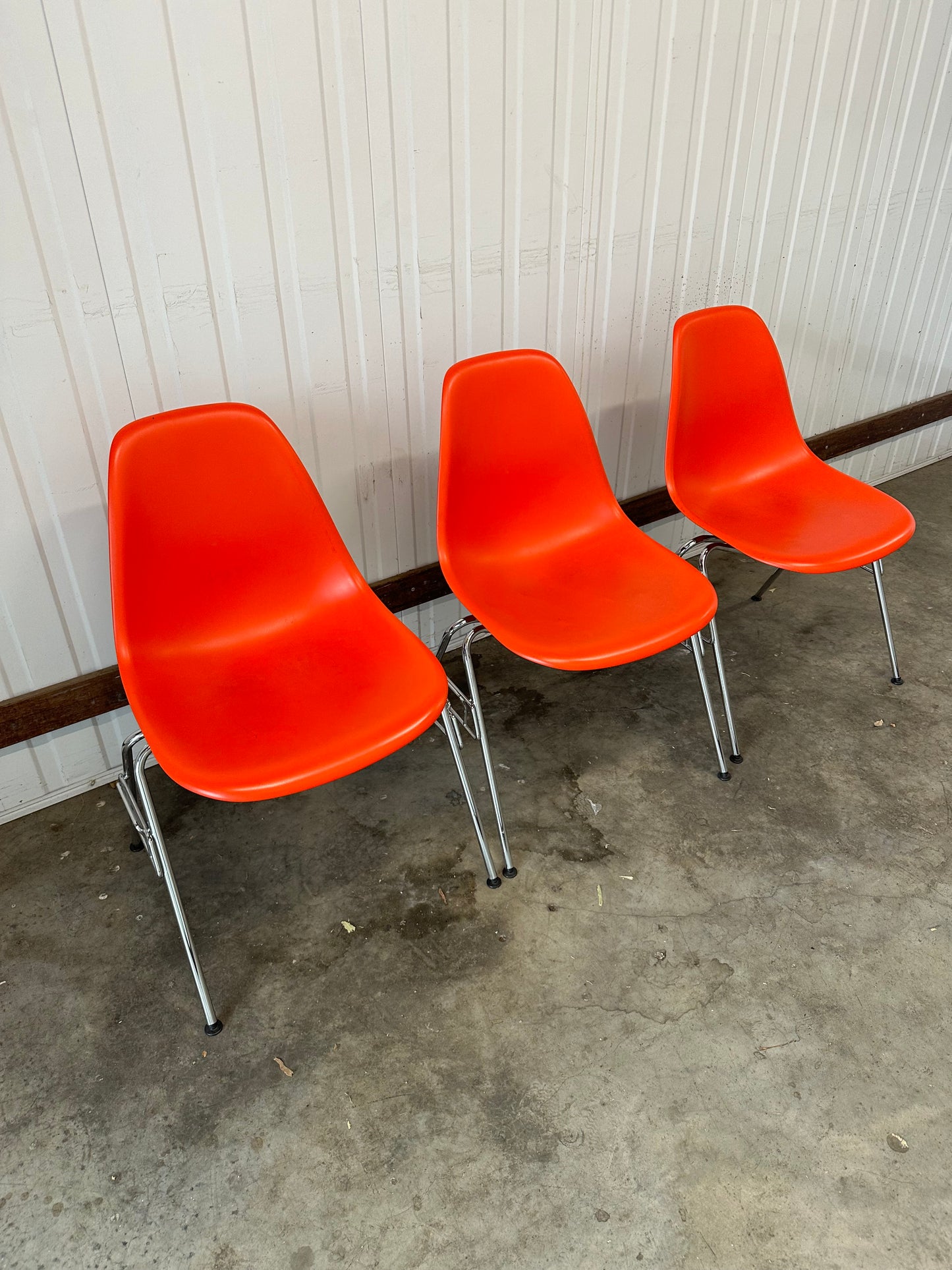 Eames Plastic Side Chair DSS RE - Chromed Base - Orange/Red