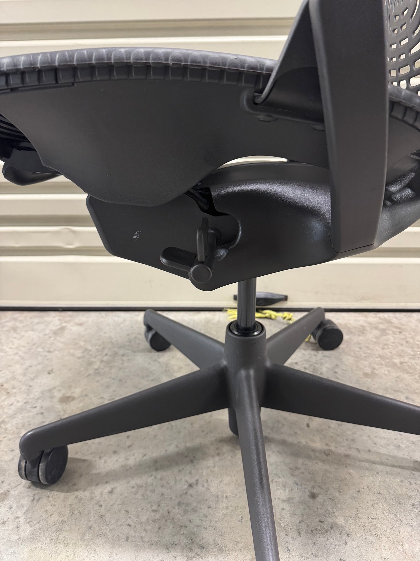 Herman Miller Mirra Office Chair no Arms - Graphite