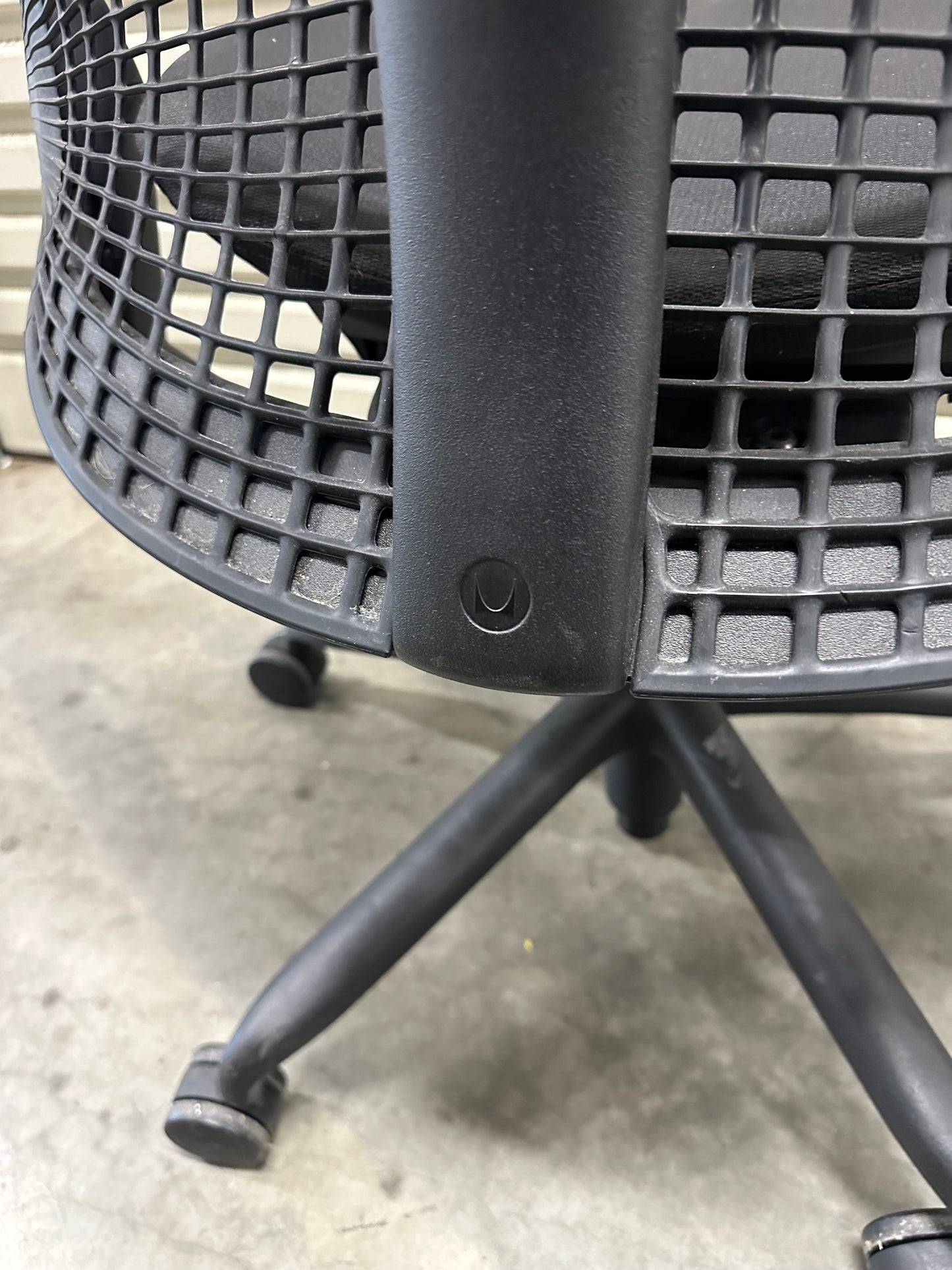 Herman Miller Sayl Chair – No Armrest, Black