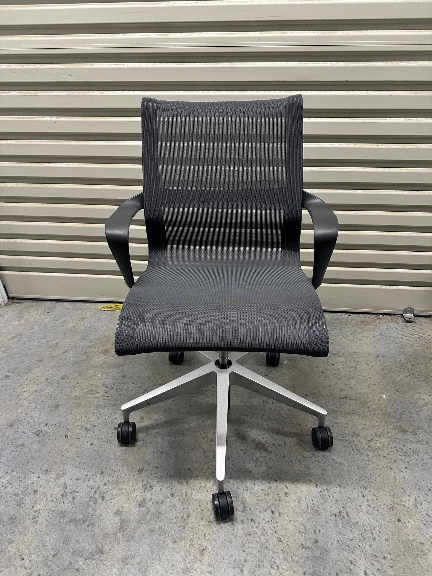 Herman Miller Setu - Graphite