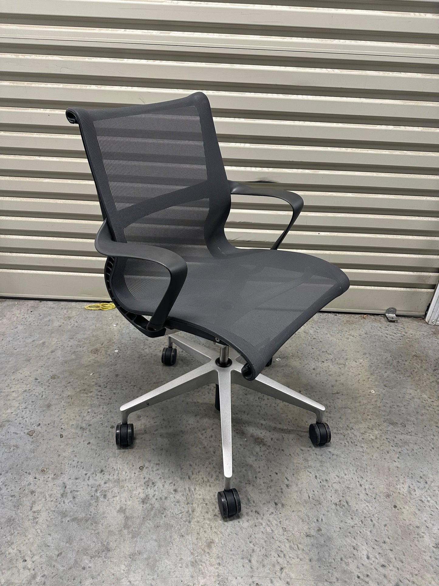 Herman Miller Setu - Graphite