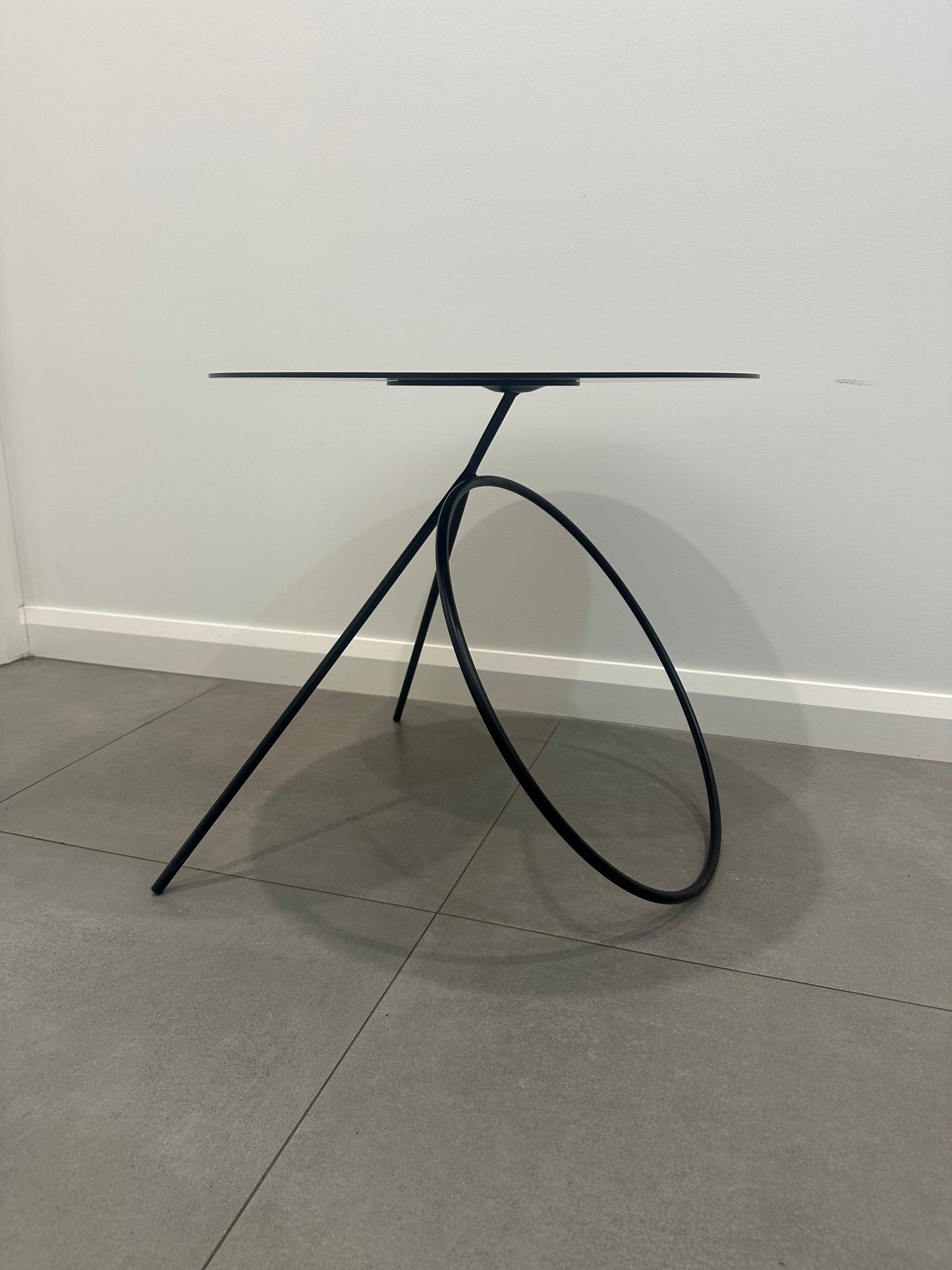 Bamba Sculpture Table, Black by Pedro Paulo-Venzon for Viccarbe