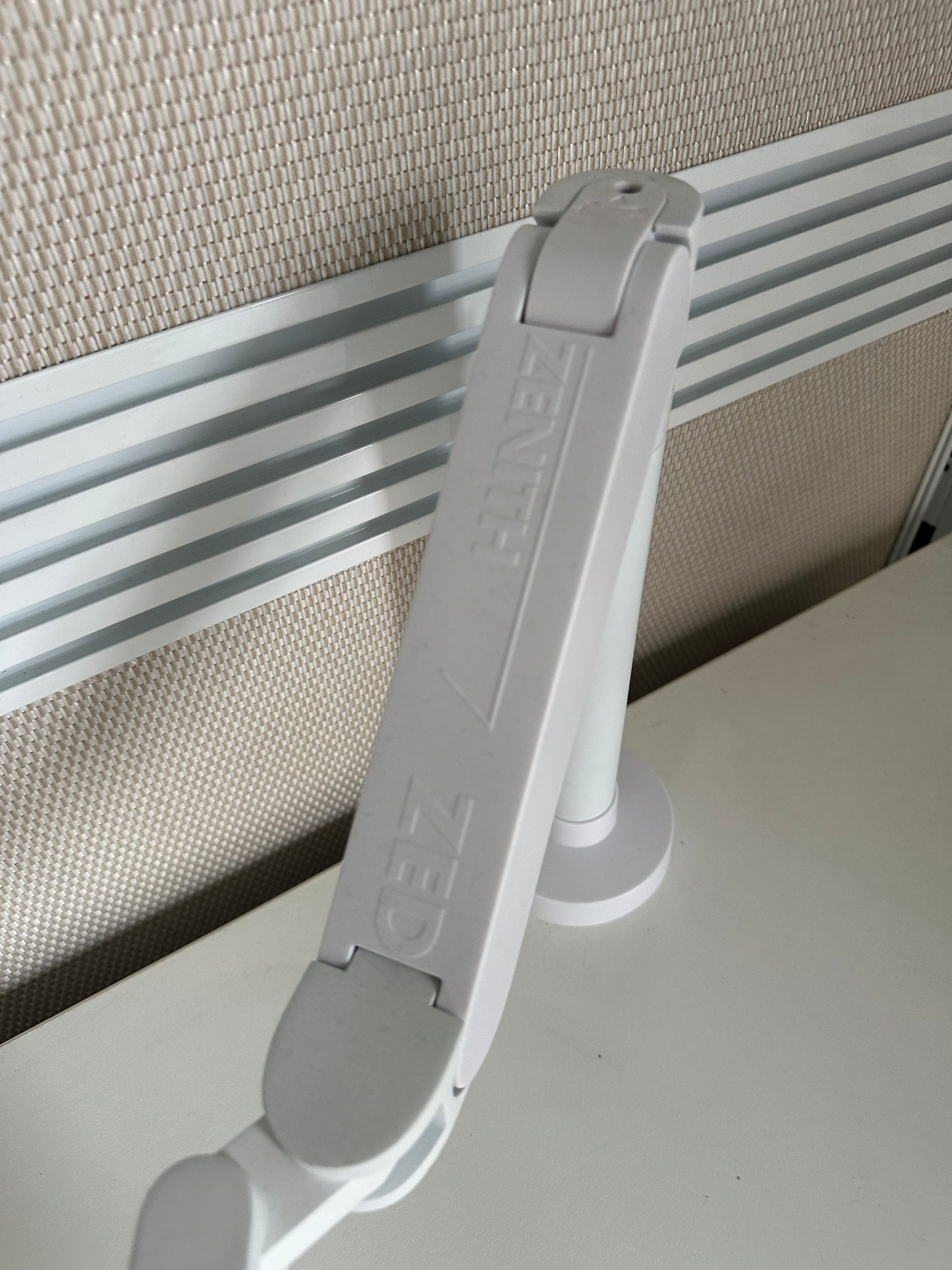 Zenith ZED Single Monitor Arm - White