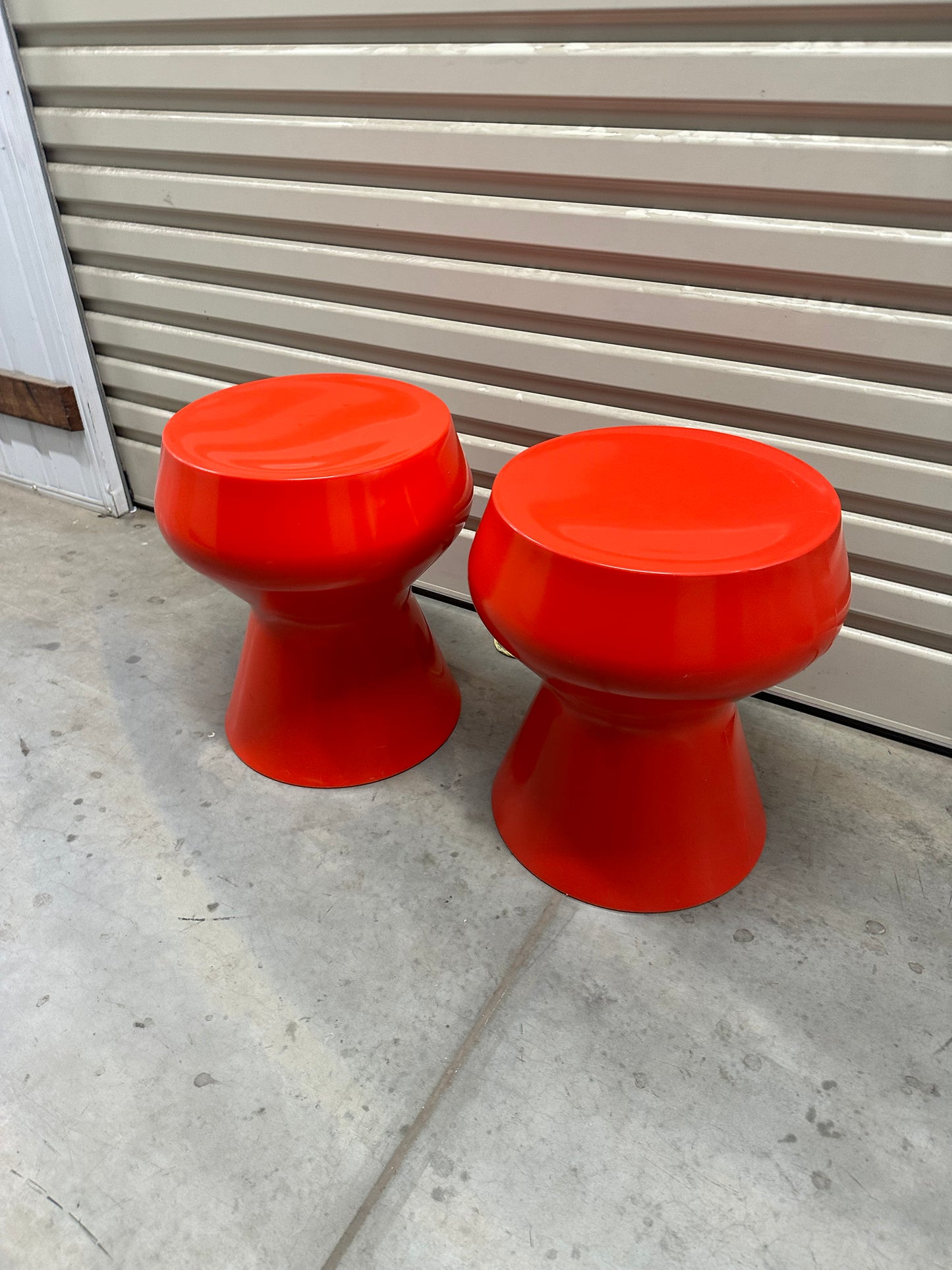 Korban Flaubert Swell Side table/Stool - Red