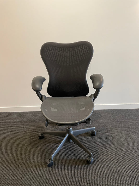 Herman Miller Mirra 2 with Armrest