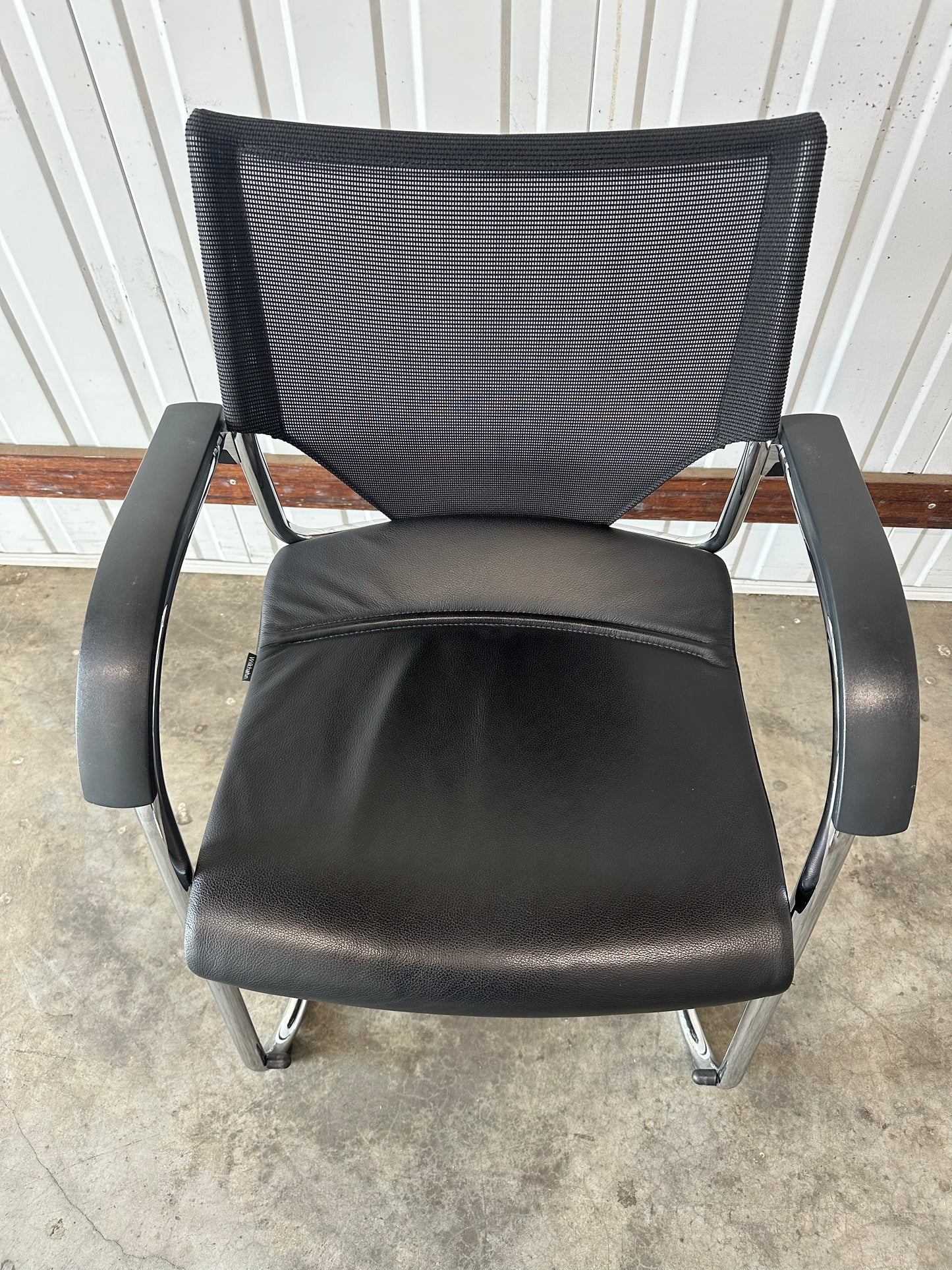 287/81 Modus executive Cantilever chair by Wilkhahn