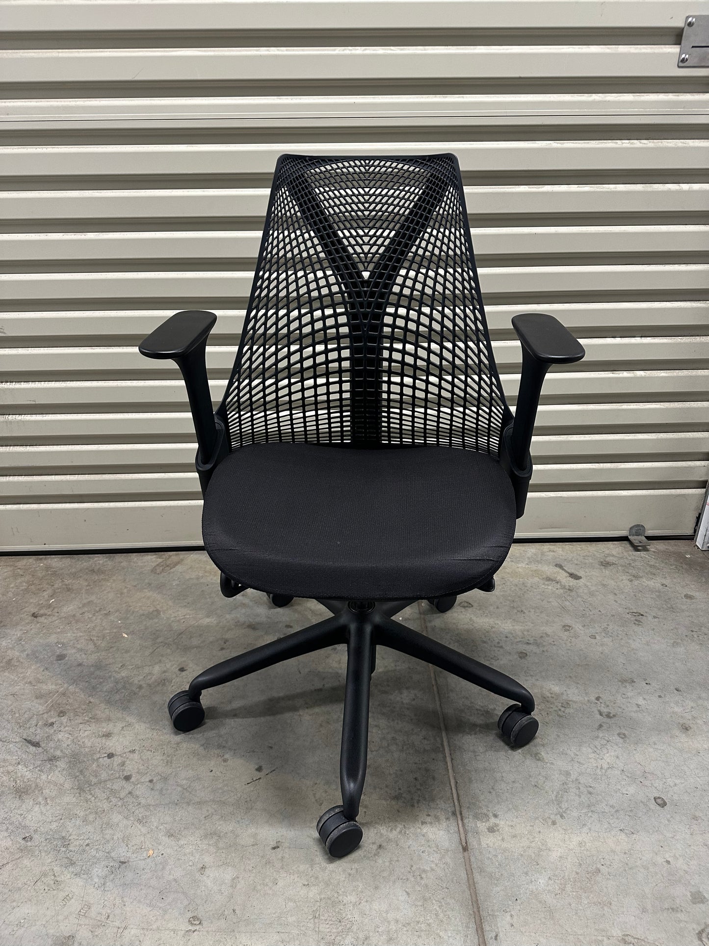 Herman Miller Sayl with Armrest - Black