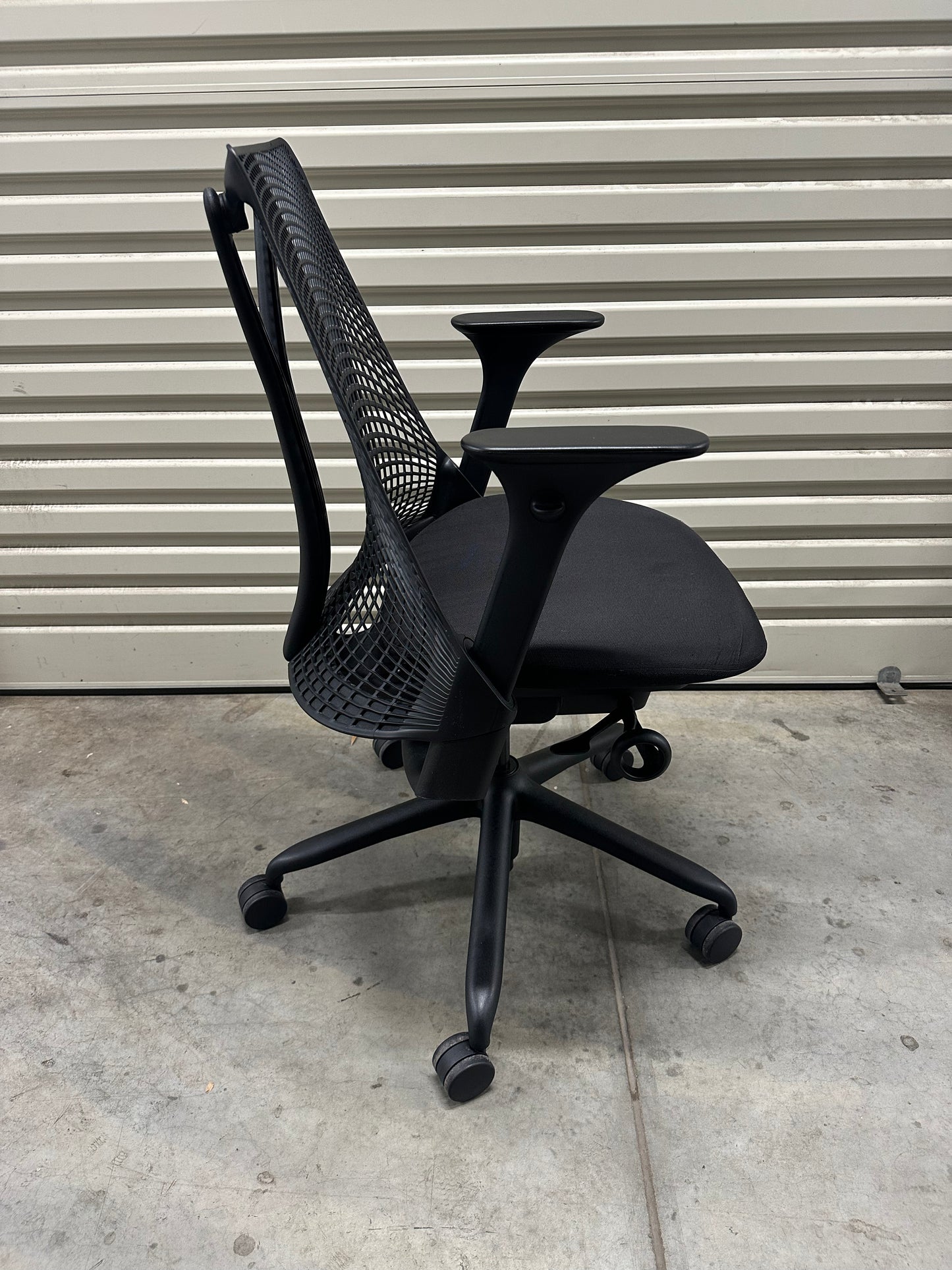 Herman Miller Sayl with Armrest - Black