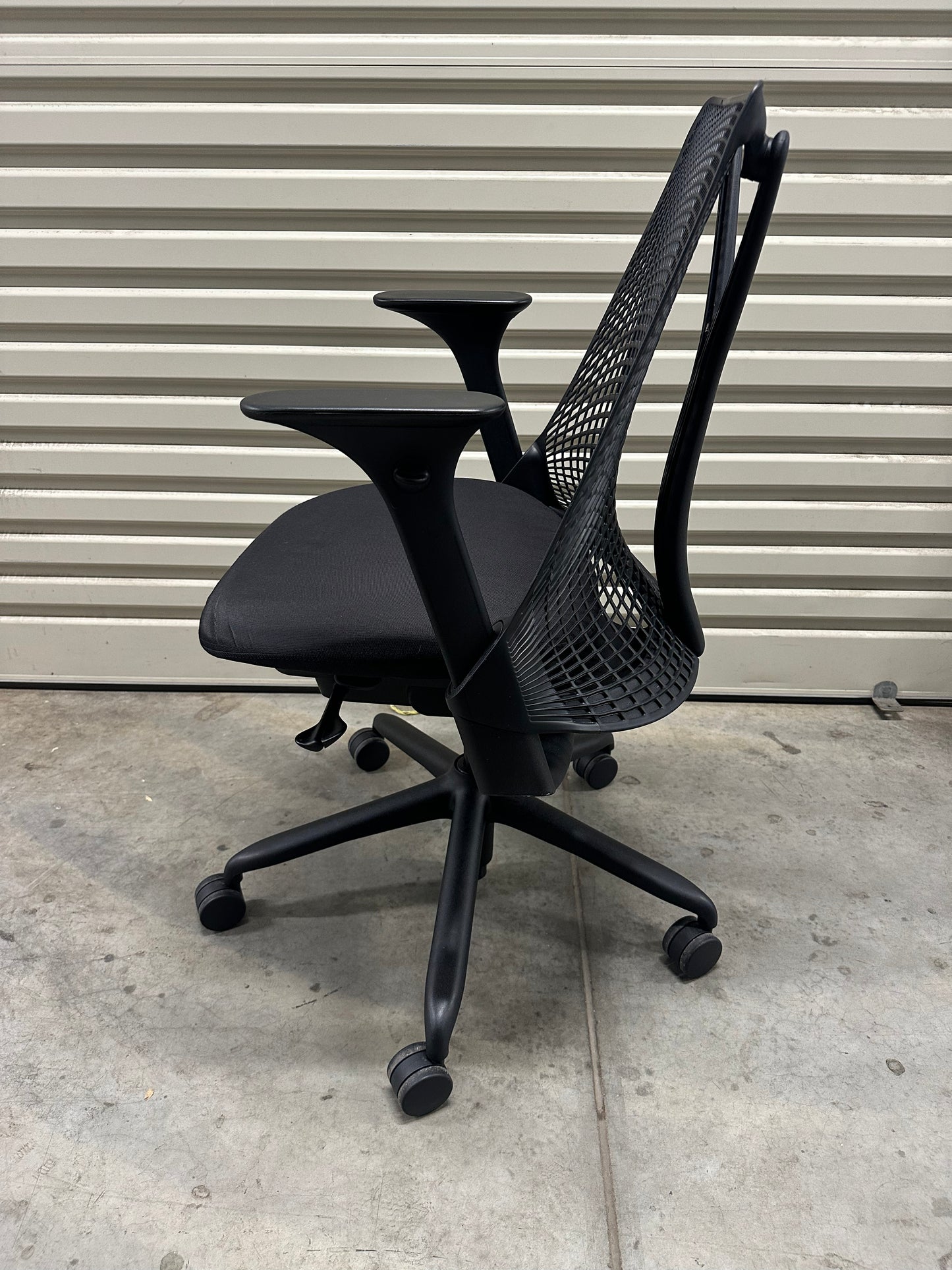 Herman Miller Sayl with Armrest - Black