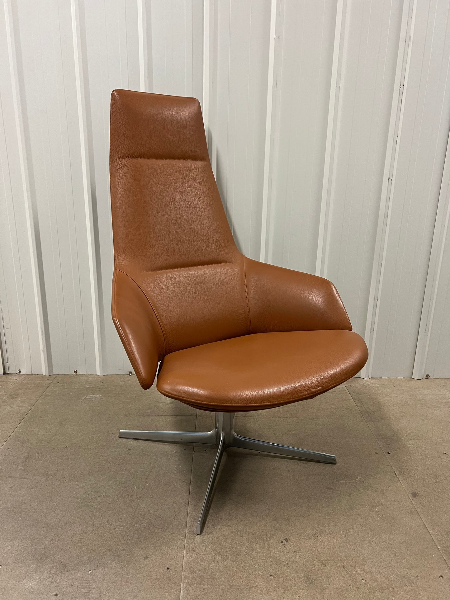 Arper Aston Lounge Armchair - Brown