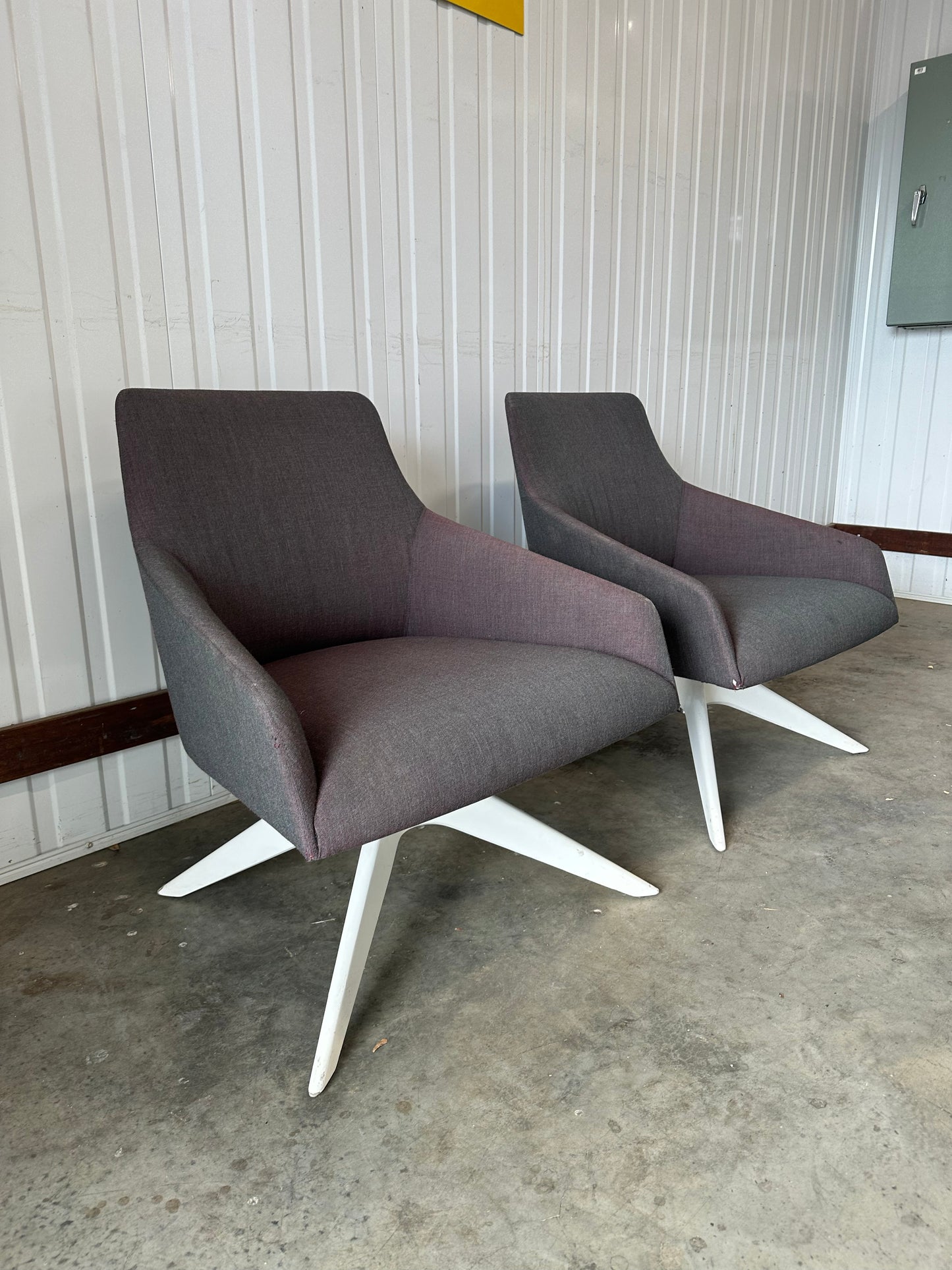 Alya lounge chairs BU1524 designed by Lievore Altherr Molina - Andreu World