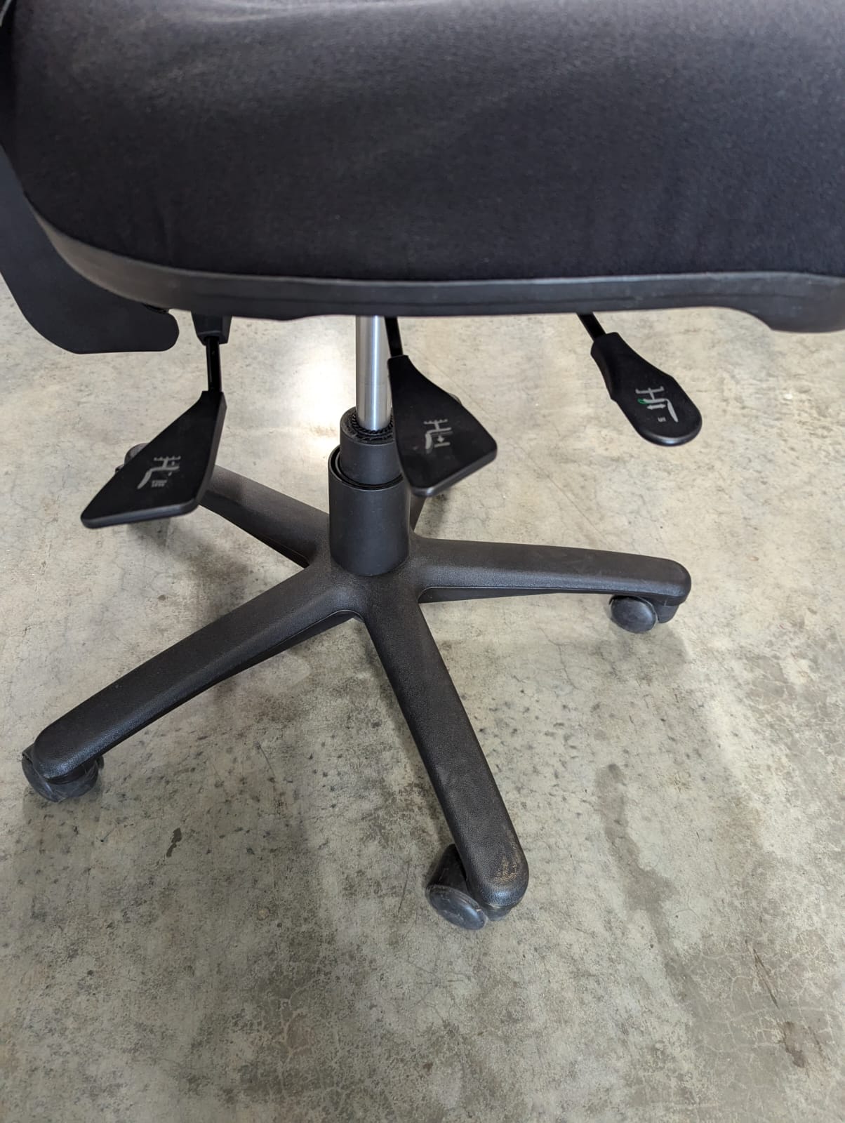 H80 Medium Back Typist Premium Office Chair