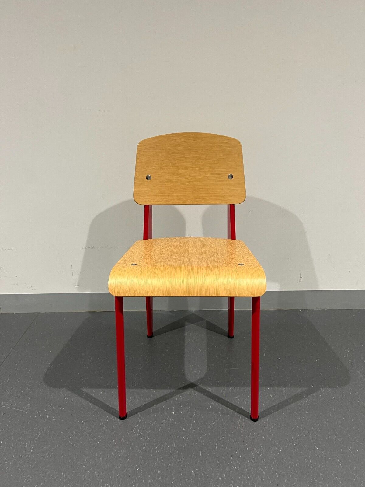 Vitra Standard Chair in Natural Oak, Japenese Red Metal by Jean Prouvé