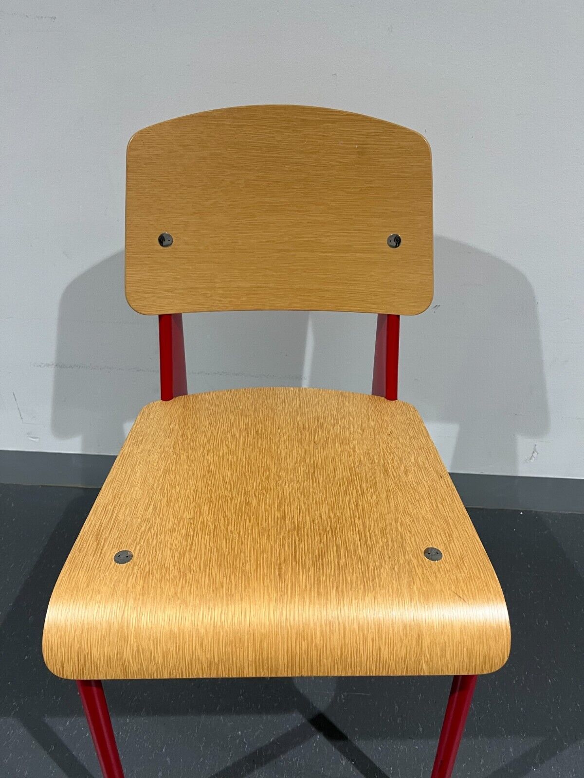 Vitra Standard Chair in Natural Oak, Japenese Red Metal by Jean Prouvé