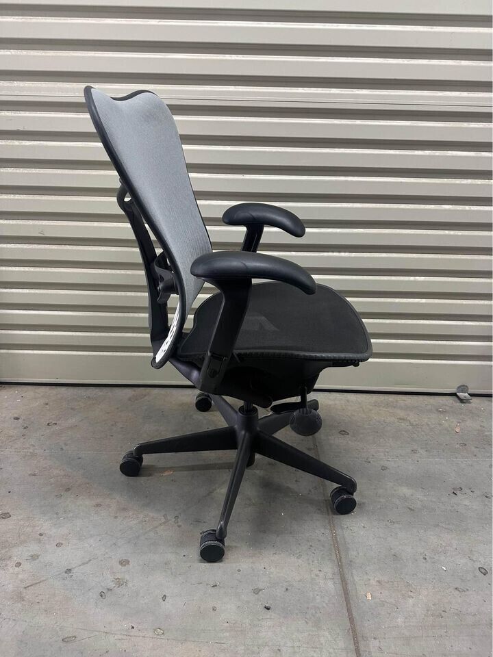 Herman Miller Mirra Office Chair with Armrest, Butterfly Back- Black