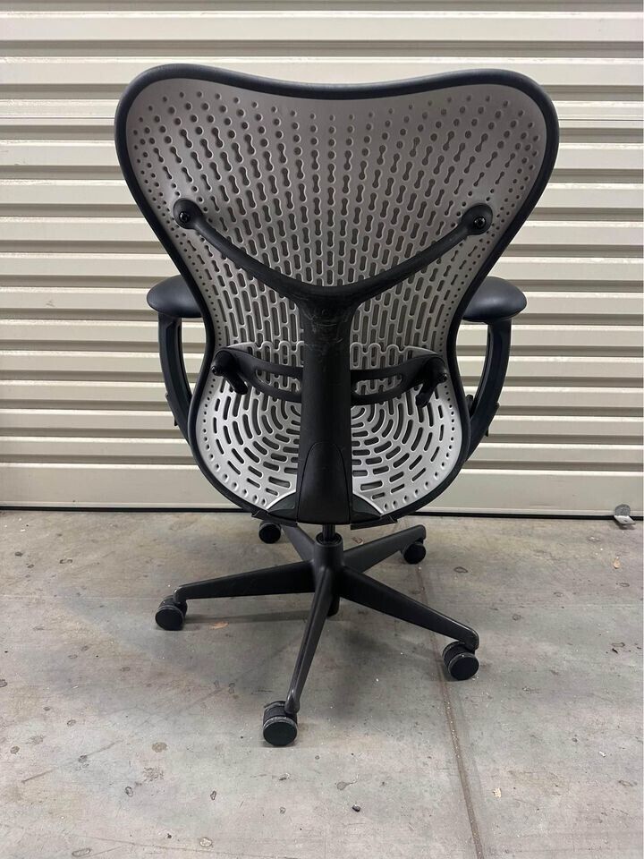 Herman Miller Mirra Office Chair with Armrest, Butterfly Back- Black